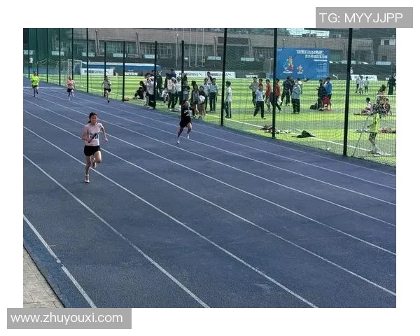 重庆网球队的耐力之道：揭秘网球运动背后的坚持与奋斗